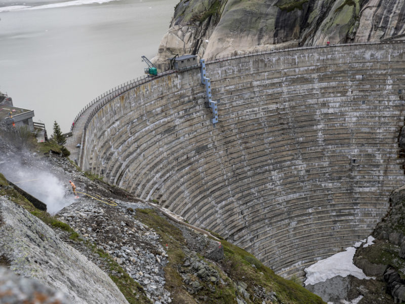 kwo-grimsel-staumauer-spitallamm-bauarbeiten-juni-2019